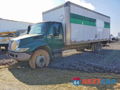 2004 INTERNATIONAL 4300 BOX TRUCK 1HTMMAAN14H650987 - główne zdjęcie licytacji z USA - miniatura