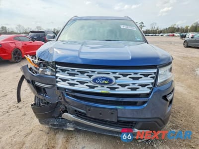 Piąte zdjęcie samochodu w środku: 2019 FORD EXPLORER XLT VIN:1FM5K7D82KGA07885 - miniatura