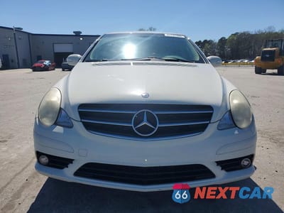 Piąte zdjęcie samochodu w środku: 2010 MERCEDES-BENZ R 350 4MATIC VIN:4JGCB6FE6AA106800 - miniatura