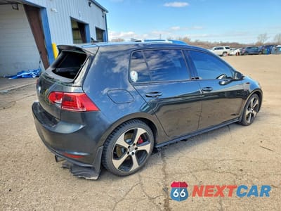 Trzecie zdjęcie samochodu z tyłu: 2017 VOLKSWAGEN GTI S VIN:3VW447AU7HM001331 - miniatura