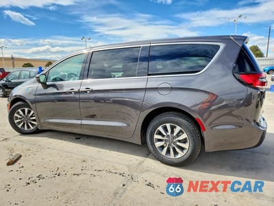 Drugie zdjęcie samochodu z przodu: 2023 CHRYSLER PACIFICA HYBRID TOURING L VIN:2C4RC1L77PR611690 - miniatura