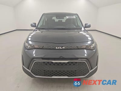 Piąte zdjęcie samochodu w środku: 2025 KIA SOUL LX VIN:KNDJ23AU8S7961540 - miniatura