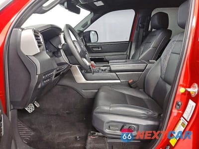 Zdjęcie 7 z 12 samochodu: 2025 TOYOTA TUNDRA LIMITED VIN:5TFWA5DB2SX245179 - miniatura