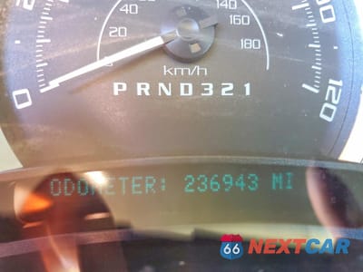 Zdjęcie 9 z 13 samochodu: 2006 CADILLAC ESCALADE ESV VIN:3GYFK66N96G117908 - miniatura