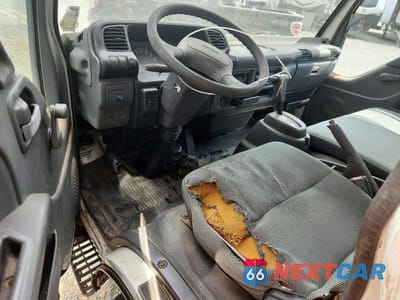 Zdjęcie 8 z 14 samochodu: 1998 ISUZU NPR BOX TRUCK VIN:4KLB4B1R5WJ001895 - miniatura