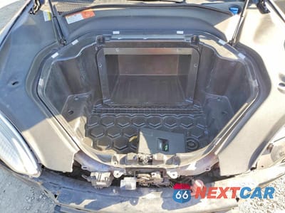 Zdjęcie 11 z 13 samochodu: 2015 TESLA MODEL S 85 VIN:5YJSA1H12FF083546 - miniatura