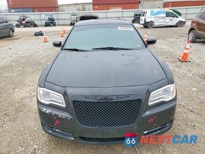 Piąte zdjęcie samochodu w środku: 2014 CHRYSLER 300 VIN:2C3CCAAG6EH289091 - miniatura