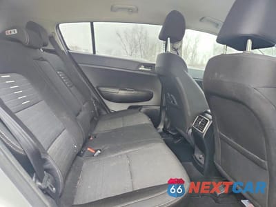 Zdjęcie 10 z 11 samochodu: 2018 KIA SPORTAGE LX VIN:KNDPMCAC2J7426066 - miniatura