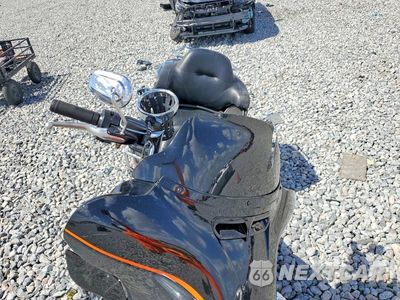 Piąte zdjęcie samochodu w środku: 2022 HARLEY-DAVIDSON FLHTK VIN:1HD1KEF17NB658128 - miniatura