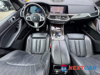 Zdjęcie 9 z 10 samochodu: 2019 BMW X5 XDRIVE50I VIN:5UXJU2C59KLN67304 - miniatura