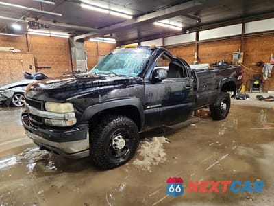 2002 CHEVROLET SILVERADO K2500 HEAVY DUTY 1GCHK24G42E103279 - główne zdjęcie licytacji z USA - miniatura