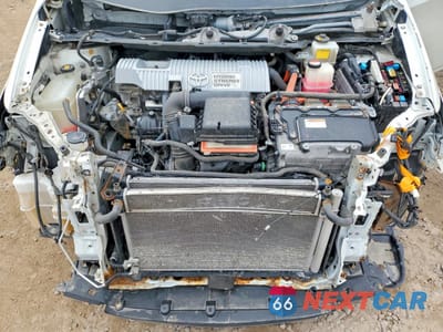 Zdjęcie 11 z 12 samochodu: 2015 TOYOTA PRIUS TWO VIN:JTDKN3DU9F1934461 - miniatura