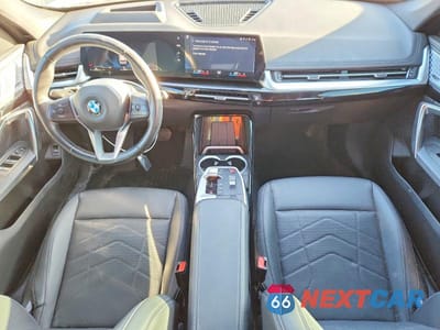 Zdjęcie 8 z 14 samochodu: 2023 BMW X1 XDRIVE28I VIN:WBX73EF09P5Y03724 - miniatura