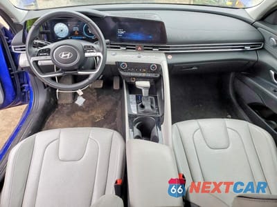 Zdjęcie 8 z 11 samochodu: 2025 HYUNDAI ELANTRA LIMITED VIN:KMHLP4DGXSU903609 - miniatura