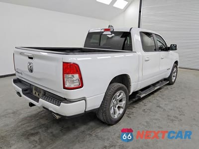 Trzecie zdjęcie samochodu z tyłu: 2024 RAM 1500 BIG HORN VIN:1C6RREFT5RN100730 - miniatura