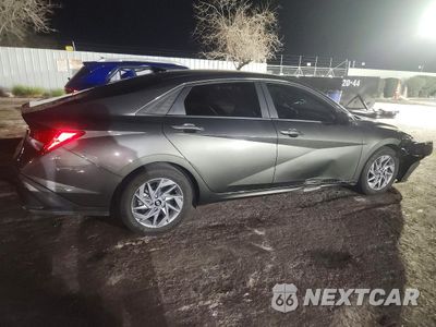 Trzecie zdjęcie samochodu z tyłu: 2024 HYUNDAI ELANTRA SEL VIN:KMHLM4DG3RU638244 - miniatura