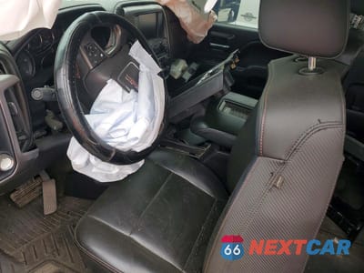 Zdjęcie 8 z 11 samochodu: 2016 GMC SIERRA K2500 SLT VIN:1GT12TE85GF117871 - miniatura