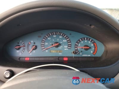 Zdjęcie 9 z 11 samochodu: 2003 MITSUBISHI GALANT ES VIN:4A3AA46G83E048041 - miniatura