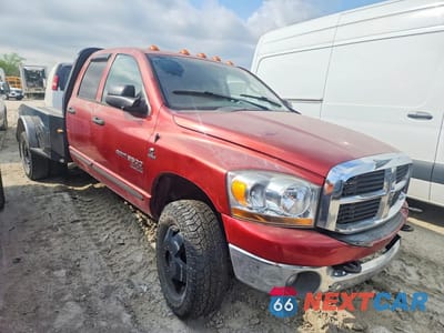 Czwarte zdjęcie samochodu z boku: 2006 DODGE RAM FLATBED TRUCK VIN:3D7MX48C16G235844 - miniatura