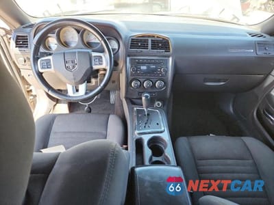 Zdjęcie 8 z 13 samochodu: 2011 DODGE CHALLENGER VIN:2B3CJ4DG4BH561830 - miniatura