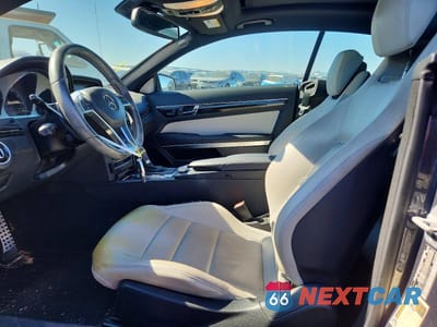 Zdjęcie 7 z 11 samochodu: 2012 MERCEDES-BENZ E 550 VIN:WDDKJ7DB3CF177143 - miniatura