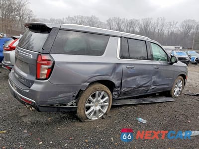 Trzecie zdjęcie samochodu z tyłu: 2022 CHEVROLET SUBURBAN K1500 HIGH COUNTRY VIN:1GNSKGKL0NR109913 - miniatura