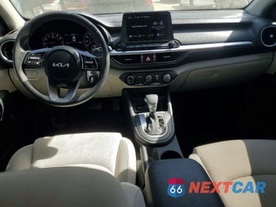 Zdjęcie 8 z 12 samochodu: 2023 KIA FORTE LXS VIN:3KPF24AD7PE658249 - miniatura
