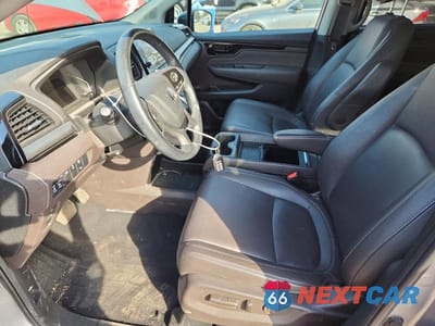 Zdjęcie 7 z 14 samochodu: 2021 HONDA ODYSSEY TOURING VIN:5FNRL6H87MB009524 - miniatura