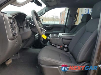 Zdjęcie 7 z 12 samochodu: 2021 CHEVROLET SILVERADO K1500 CUSTOM VIN:3GCPYBEK6MG421736 - miniatura
