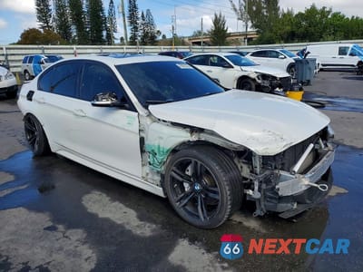 Czwarte zdjęcie samochodu z boku: 2018 BMW 340 I VIN:WBA8B3C50JK819356 - miniatura