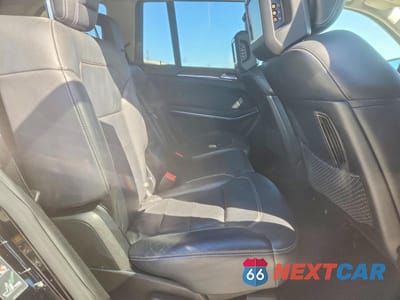 Zdjęcie 11 z 13 samochodu: 2015 MERCEDES-BENZ GL 550 4MATIC VIN:4JGDF7DE5FA444357 - miniatura