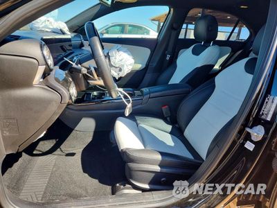 Zdjęcie 7 z 13 samochodu: 2019 MERCEDES-BENZ A 220 VIN:WDD3G4EB7KW013800 - miniatura