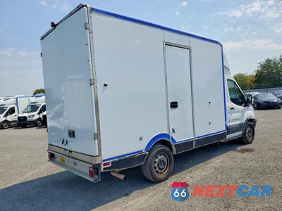 Trzecie zdjęcie samochodu z tyłu: 2020 FORD TRANSIT DELIVERY TRUCK VIN:1FDBW5Z84LKB07487 - miniatura