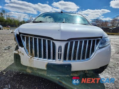Piąte zdjęcie samochodu w środku: 2013 LINCOLN MKX VIN:2LMDJ8JK5DBL27334 - miniatura