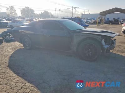 Czwarte zdjęcie samochodu z boku: 2017 DODGE CHALLENGER SXT VIN:2C3CDZAG2HH548997 - miniatura