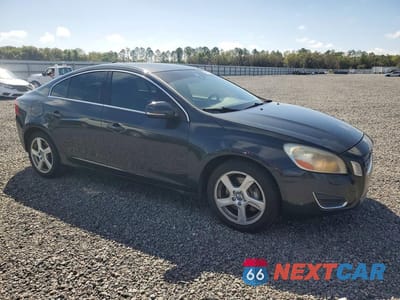 Czwarte zdjęcie samochodu z boku: 2013 VOLVO S60 T5 VIN:YV1612FS9D2178876 - miniatura