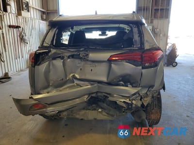 Zdjęcie 6 z 14 samochodu: 2018 TOYOTA RAV4 XLE VIN:JTMWFREV6JD111003 - miniatura
