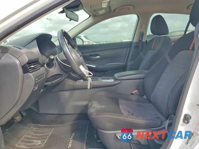 Zdjęcie 7 z 12 samochodu: 2021 NISSAN SENTRA SR VIN:3N1AB8DV3MY242590 - miniatura