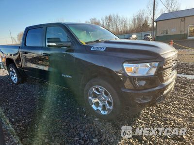 Czwarte zdjęcie samochodu z boku: 2021 RAM 1500 BIG HORN VIN:1C6SRFFT5MN726326 - miniatura