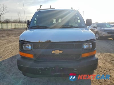 Piąte zdjęcie samochodu w środku: 2017 CHEV EXPRESS G2500 VIN:1GCWGAFF9H1162061 - miniatura