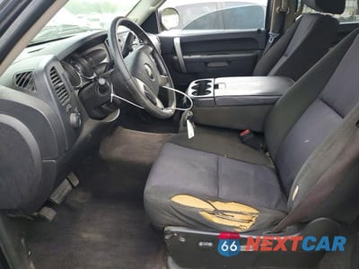 Zdjęcie 7 z 12 samochodu: 2010 CHEVROLET SILVERADO K1500 LT VIN:3GCRKSE35AG163787 - miniatura
