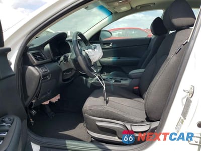 Zdjęcie 7 z 14 samochodu: 2018 KIA OPTIMA LX VIN:5XXGT4L35JG208748 - miniatura