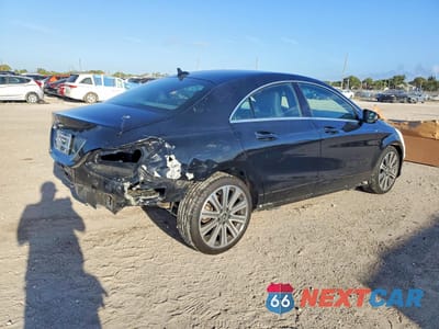 Trzecie zdjęcie samochodu z tyłu: 2019 MERCEDES-BENZ CLA 250 VIN:WDDSJ4EB2KN718717 - miniatura