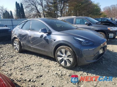 Czwarte zdjęcie samochodu z boku: 2023 TESLA MODEL Y VIN:7SAYGAEE8PF809608 - miniatura