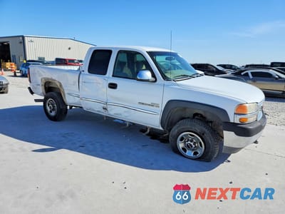 Czwarte zdjęcie samochodu z boku: 2001 GMC SIERRA C2500 HEAVY DUTY VIN:1GTHC29121E190051 - miniatura