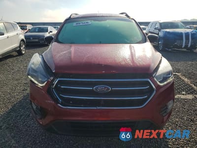 Piąte zdjęcie samochodu w środku: 2018 FORD ESCAPE SE VIN:1FMCU0GD4JUB97772 - miniatura