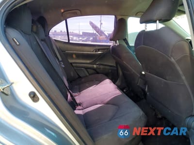 Zdjęcie 10 z 13 samochodu: 2020 TOYOTA CAMRY HYBRID LE VIN:4T1C31AK4LU523038 - miniatura