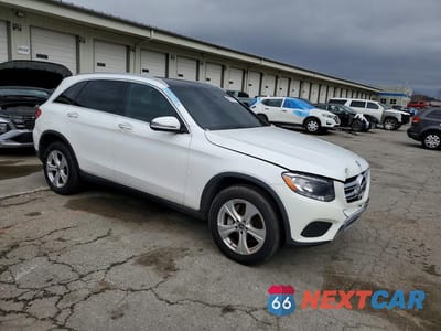 Czwarte zdjęcie samochodu z boku: 2017 MERCEDES-BENZ GLC 300 4MATIC VIN:WDC0G4KB1HF258726 - miniatura
