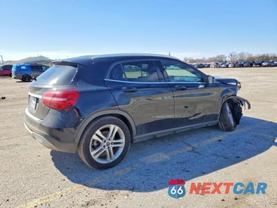 Trzecie zdjęcie samochodu z tyłu: 2019 MERCEDES-BENZ GLA 250 4MATIC VIN:WDCTG4GBXKU009222 - miniatura