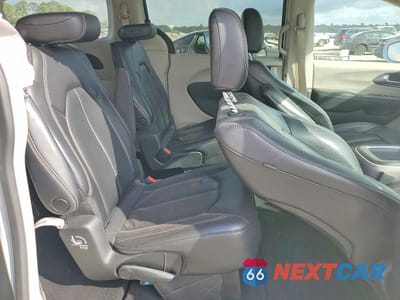 Zdjęcie 11 z 12 samochodu: 2022 CHRYSLER PACIFICA TOURING L VIN:2C4RC1BG2NR170405 - miniatura